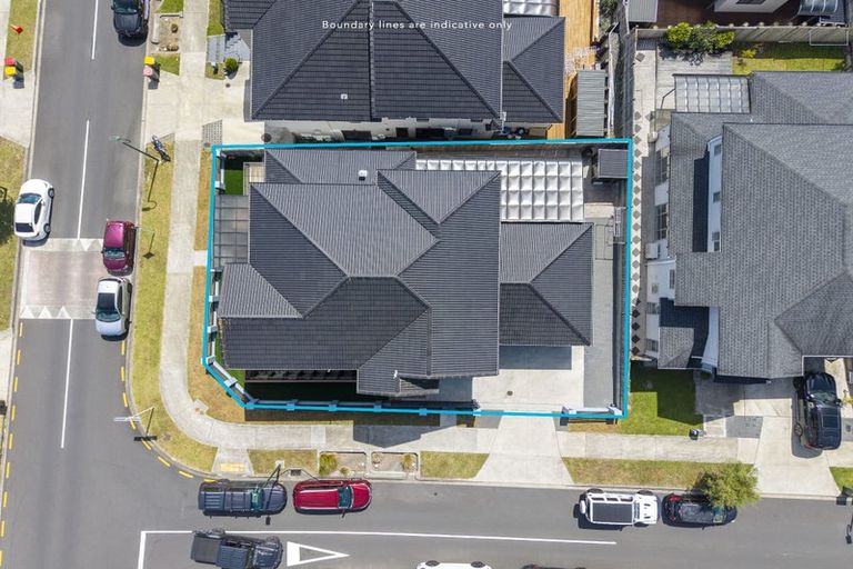 Photo of property in 2 Drumnaconagher Road, Flat Bush, Auckland, 2019