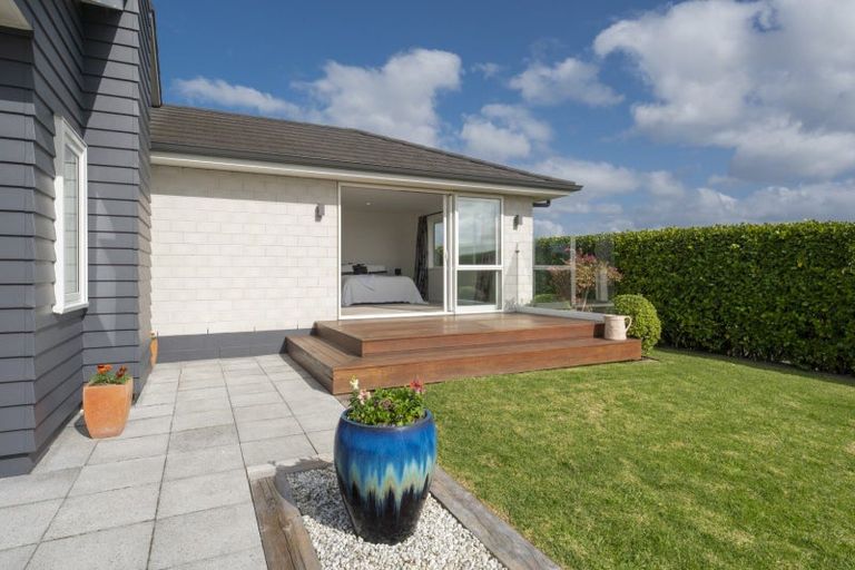 Photo of property in 5 Holyoake Terrace, Omokoroa, 3114