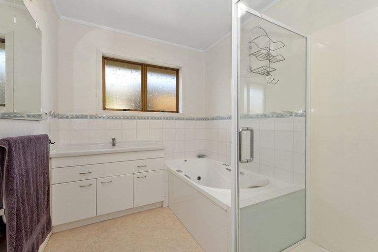 Photo of property in 12 Chequers Avenue, Chartwell, Hamilton, 3210