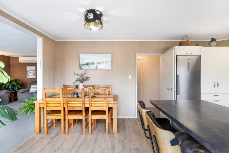 Photo of property in 118 Sandspit Road, Waiuku, 2123