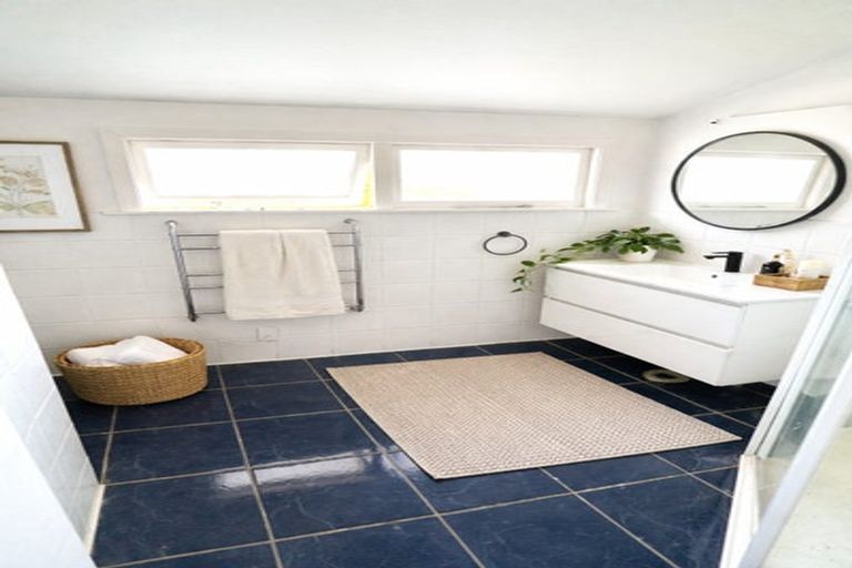 Photo of property in 32 Eltham Road, Blenheim, 7201