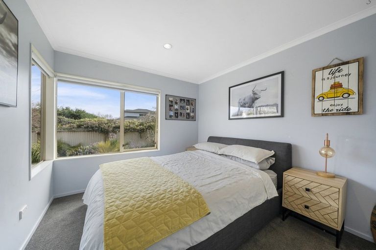 Photo of property in 218 Mazengarb Road, Paraparaumu, 5032