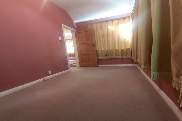 Photo of property in 12 Rowe Place, Burwood, Christchurch, 8061