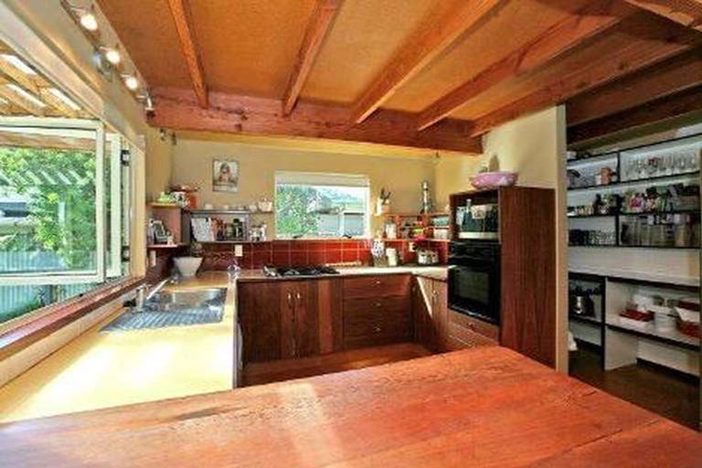 Photo of property in 33a Ferry Road, Clive, 4102