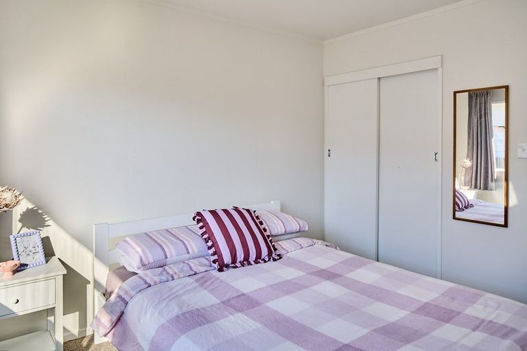 Photo of property in 8b Tireti Road, Titahi Bay, Porirua, 5022