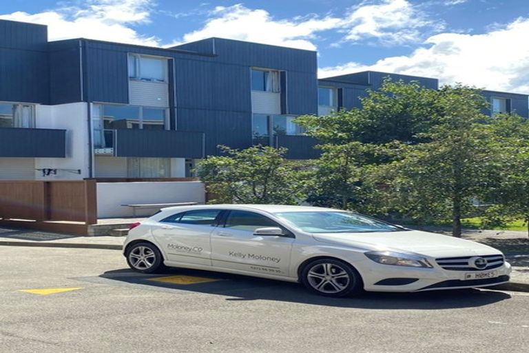Photo of property in Altar Apartments, 41/120u Rintoul Street, Newtown, Wellington, 6021