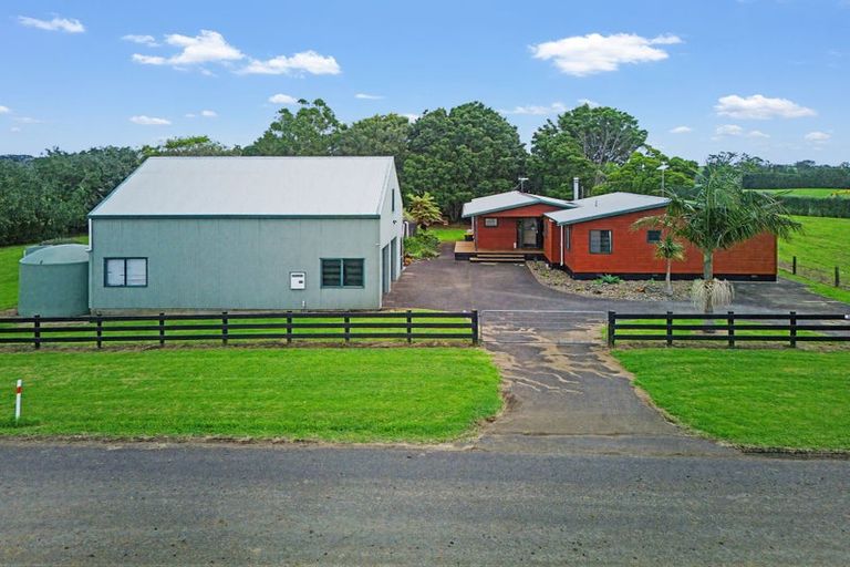 Photo of property in 69 Waipipi Wharf Road, Pollok, Waiuku, 2683