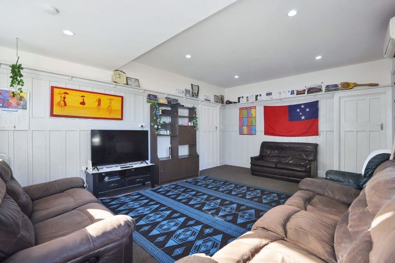 Photo of property in 350 Havelock Street, Ashburton, 7700