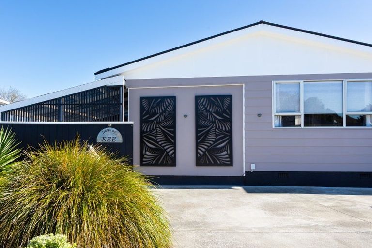 Photo of property in 63 Burgoyne Street, Woodville, 4920