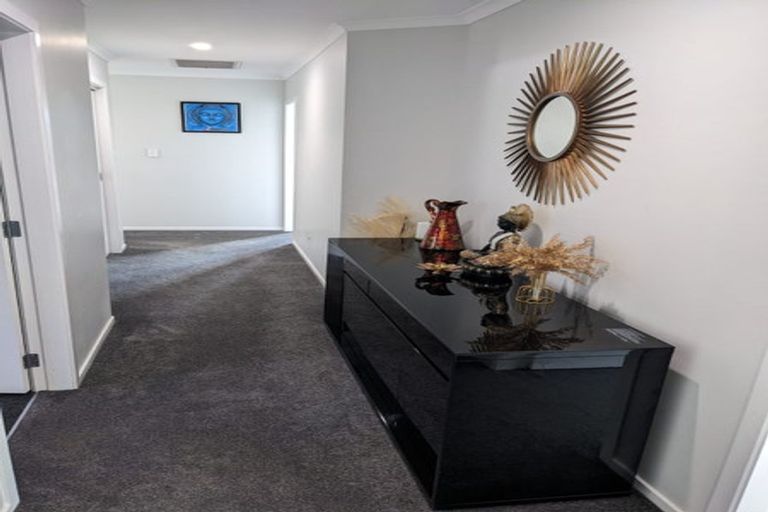 Photo of property in 26 Castletown Street, Wallaceville, Upper Hutt, 5018