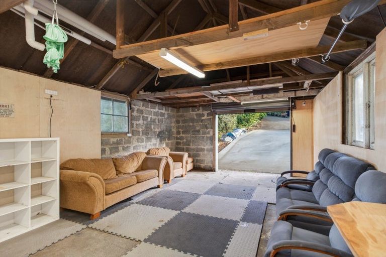 Photo of property in 2 Memorial Drive, Parahaki, Whangarei, 0112