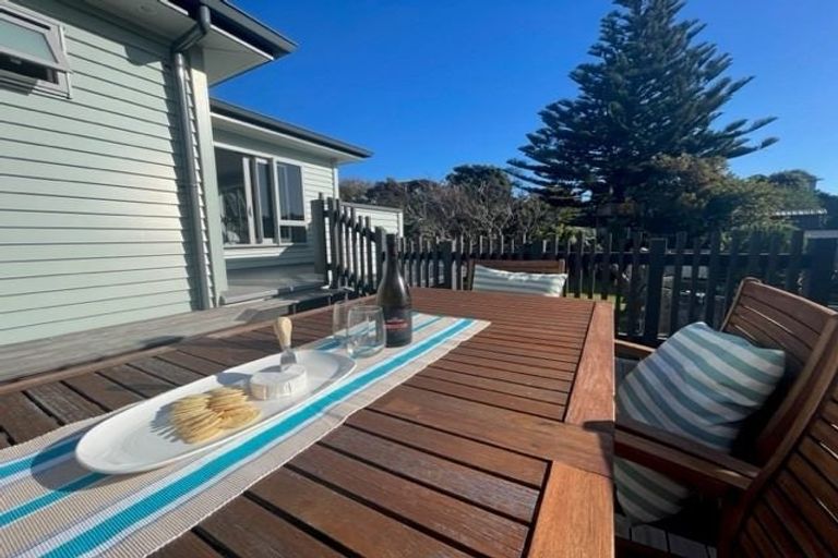Photo of property in 19 Allen Road, Raumati Beach, Paraparaumu, 5032
