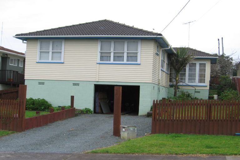 Photo of property in 34 Puriri Street, Helensville, 0800