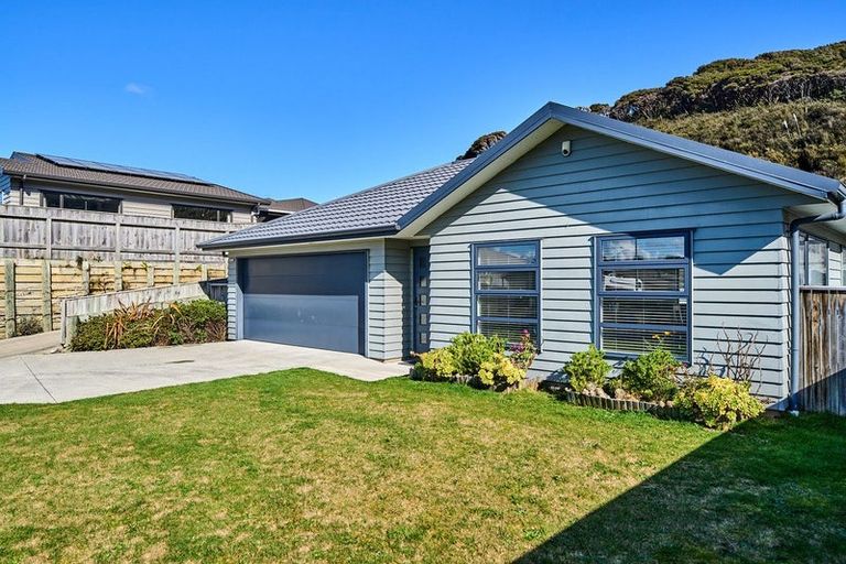 Photo of property in 11 Moonsail Drive, Whitby, Porirua, 5024