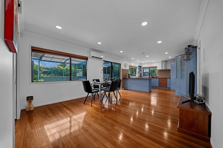 Photo of property in 4 Janome Place, Bucklands Beach, Auckland, 2014