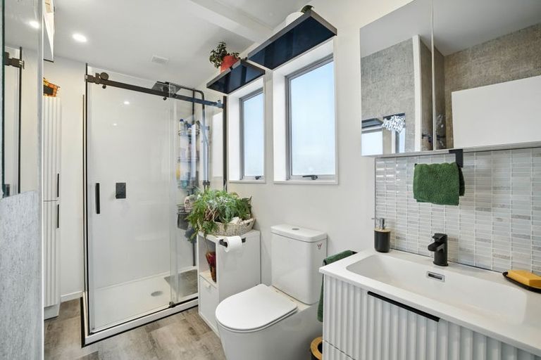 Photo of property in 1/443 Hereford Street, Linwood, Christchurch, 8011