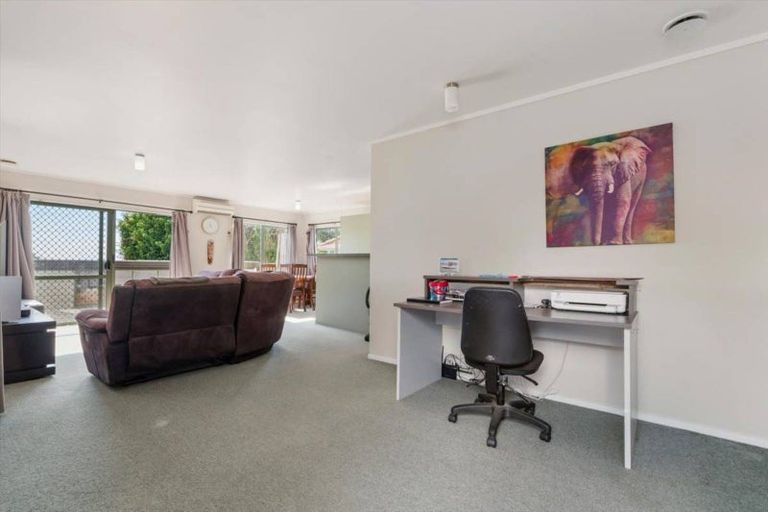 Photo of property in 88 Queen Street, Te Puke, 3119