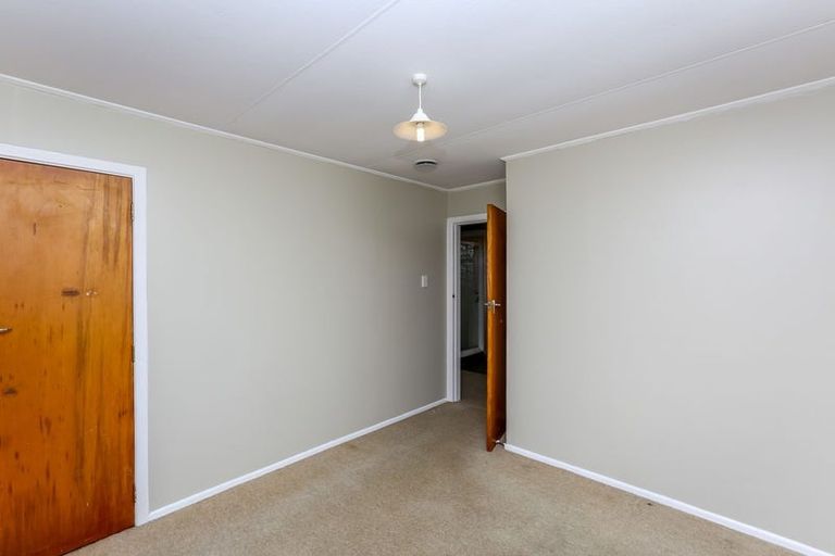 Photo of property in 6 Sycamore Grove, Lower Vogeltown, New Plymouth, 4310