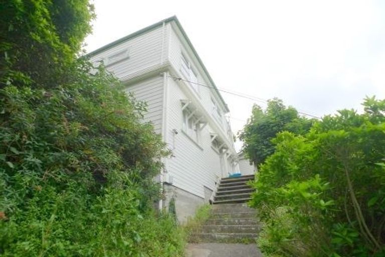 Photo of property in 164 Glenmore Street, Northland, Wellington, 6012