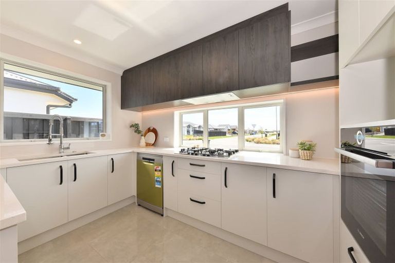 Photo of property in 12 Lovelock Avenue, Rolleston, 7615