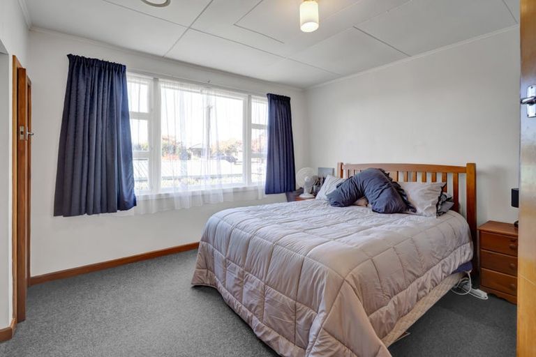 Photo of property in 6 Mahoe Street, Strandon, New Plymouth, 4312