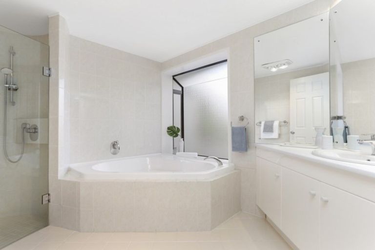 Photo of property in 30 Potts Road, Whitford, Howick, 2571