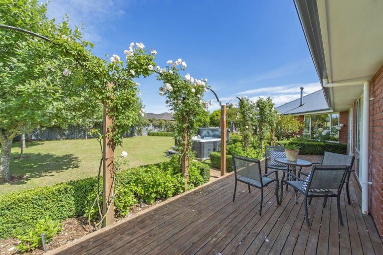 Photo of property in 19 Brahman Close, Prebbleton, 7604