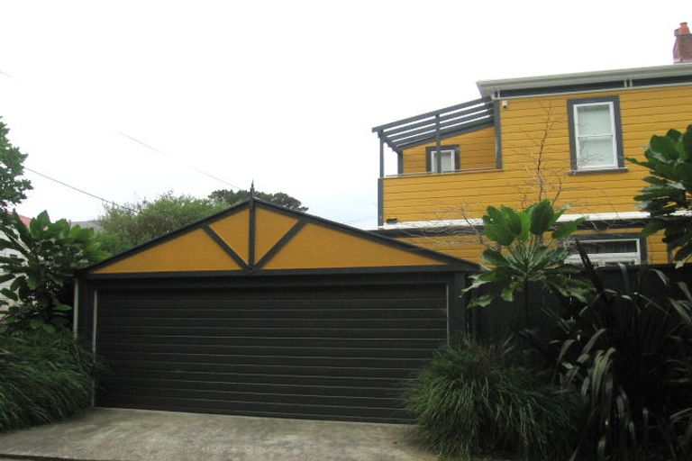 Photo of property in 8a Orangi Kaupapa Road, Northland, Wellington, 6012