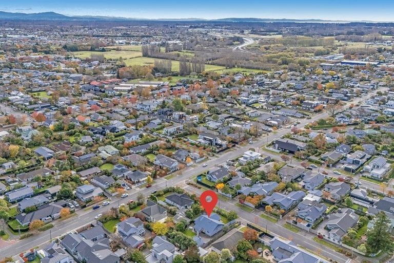 Photo of property in 73 Bretts Road, St Albans, Christchurch, 8052