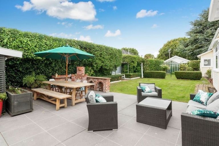 Photo of property in 27 Banks Avenue, Dallington, Christchurch, 8061