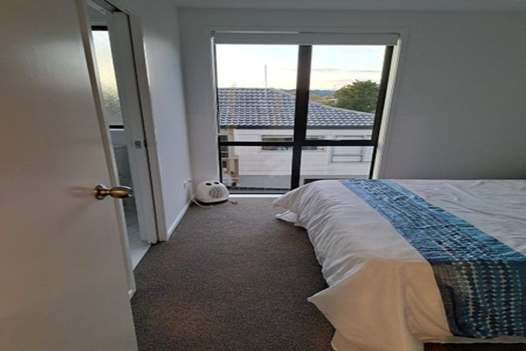 Photo of property in 2/3 Fairdale Place, Birkdale, Auckland, 0626