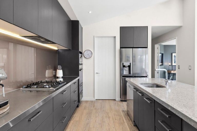 Photo of property in 13 Coromandel Street, Wanaka, 9305