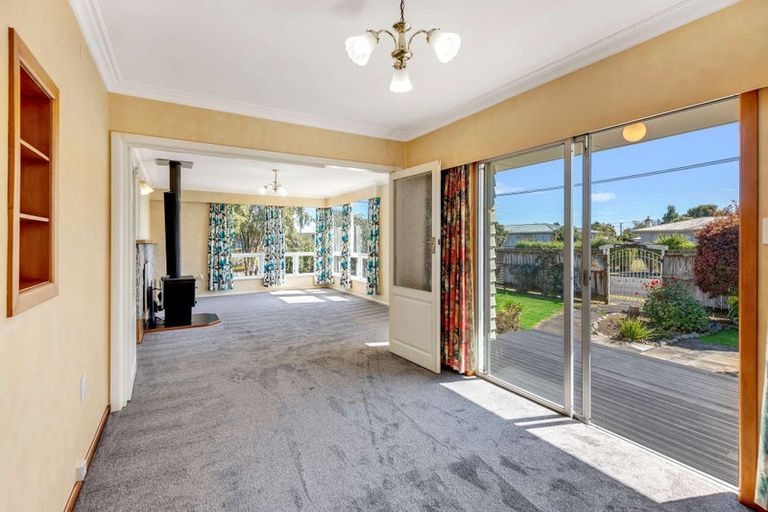 Photo of property in 32 Parsons Avenue, Levin, 5510