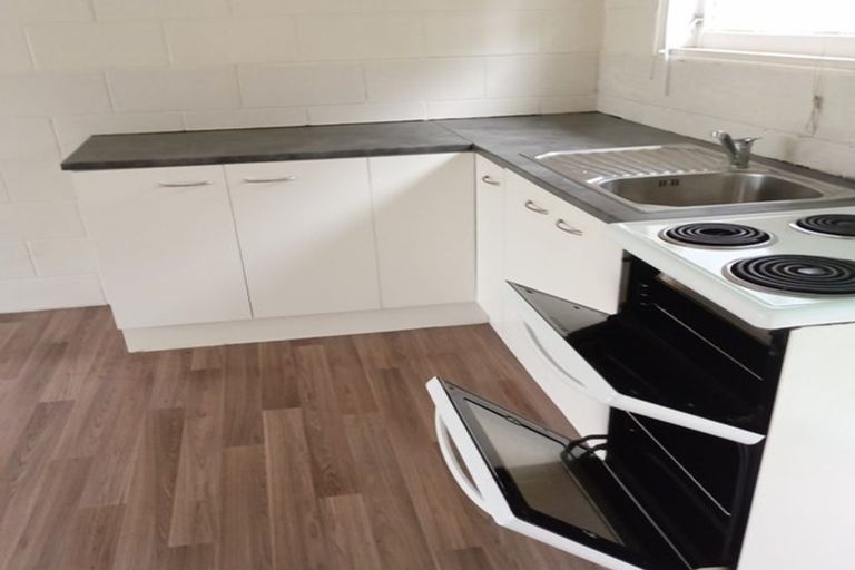 Photo of property in 18 Kent Street, Waiuku, 2123