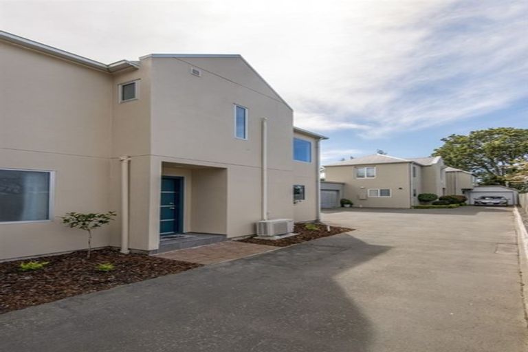 Photo of property in 3/9 Domett Street, Waltham, Christchurch, 8023