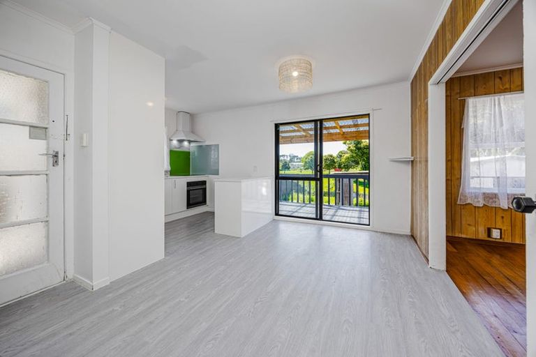Photo of property in 13 Julian Place, Otara, Auckland, 2023