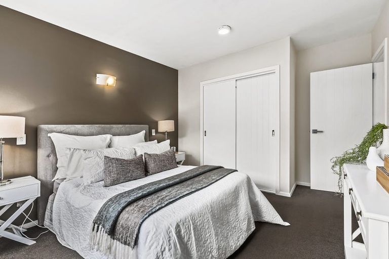 Photo of property in 16b Lincoln Avenue, Tawa, Wellington, 5028