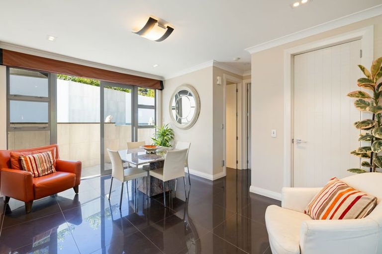 Photo of property in 5 Lake Domain Drive, Frankton, Hamilton, 3204