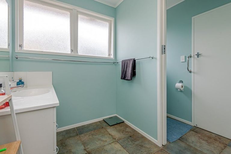 Photo of property in 4 Holdsworth Avenue, Milson, Palmerston North, 4414