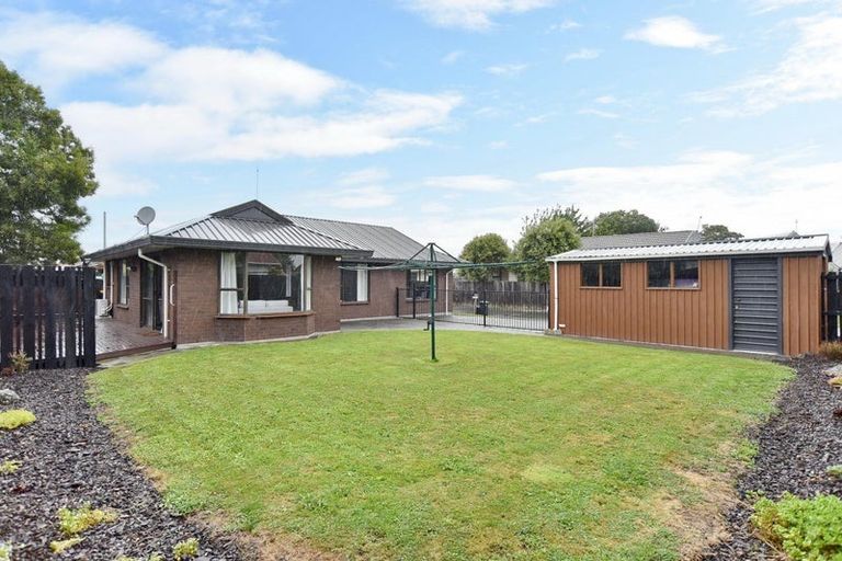 Photo of property in 2 Flaxwood Lane, Waltham, Christchurch, 8023