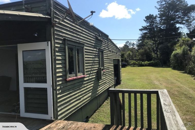 Photo of property in 20 Komiti Road, Tinopai, 0593