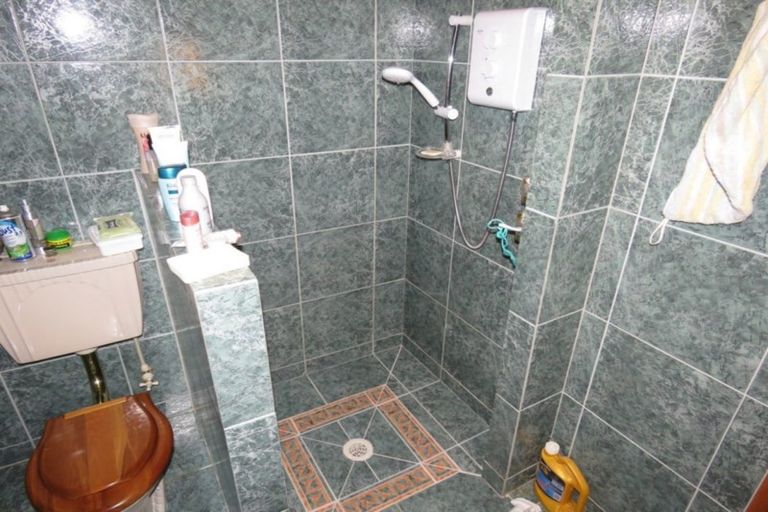 Photo of property in 15 Eastons Road, Westport, 7825