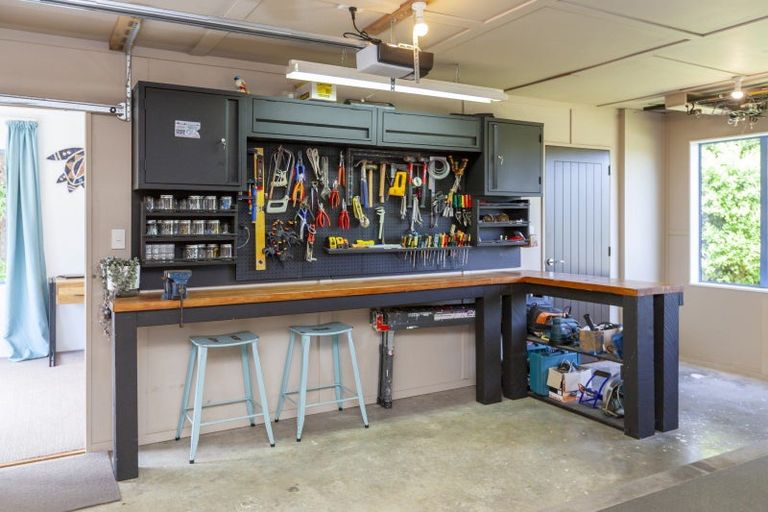 Photo of property in 105 Waterfall Road, Paraparaumu, 5032