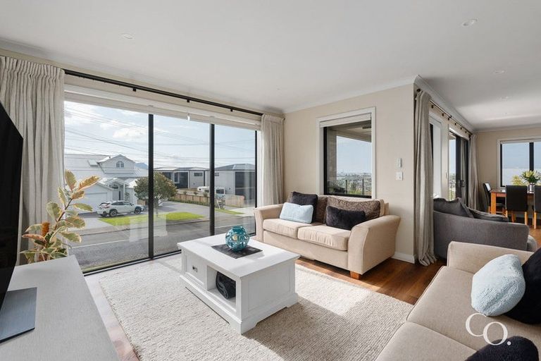 Photo of property in 49 Hinewa Road, Otumoetai, Tauranga, 3110