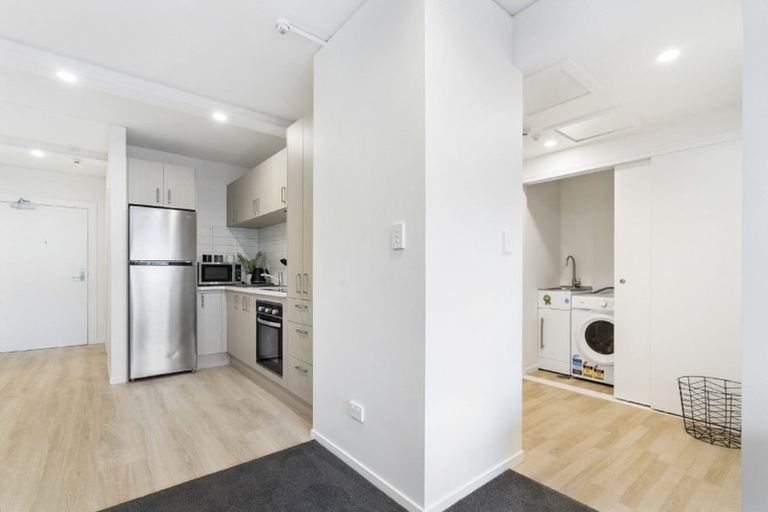 Photo of property in 11 East Street, Papakura, 2110
