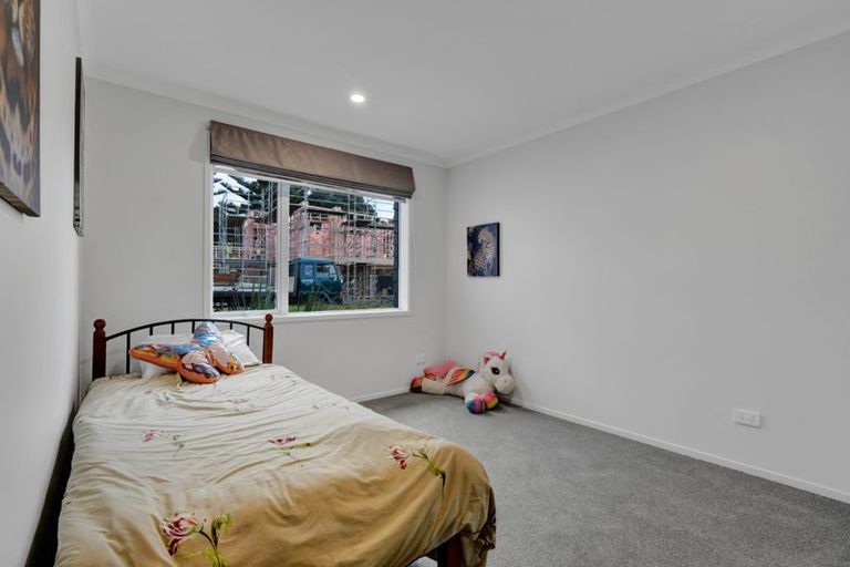 Photo of property in 4 Kakariki Lane, Waiwhakaiho, New Plymouth, 4312