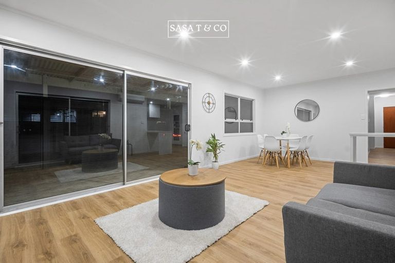 Photo of property in 32 Idlewild Avenue, Mangere, Auckland, 2022