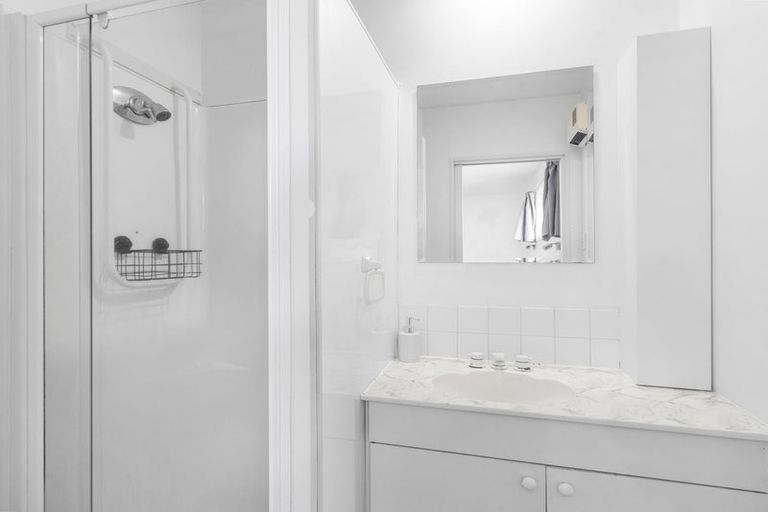 Photo of property in 1/365 Avonhead Road, Avonhead, Christchurch, 8042