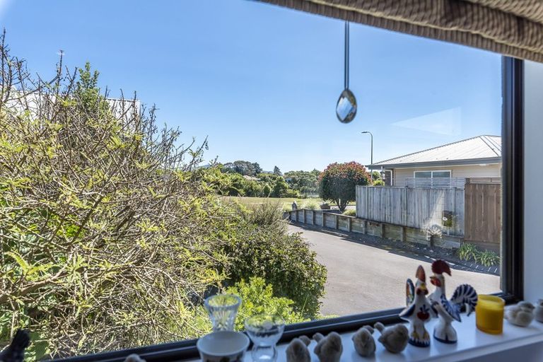 Photo of property in 25 Jade Lane, Paraparaumu, 5032