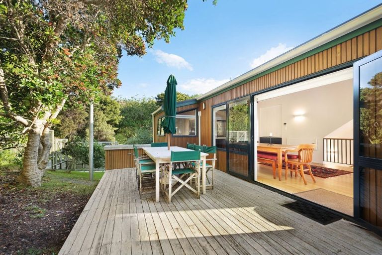 Photo of property in 14 Saint Anne Road, Waipu, 0582